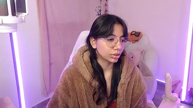 Nami usagi online show from 10-19-25, 10:34