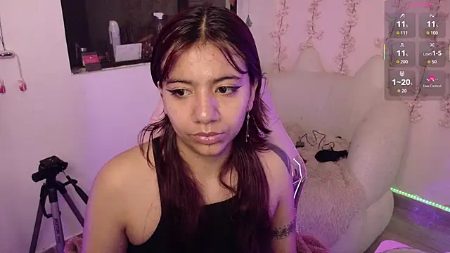 Snapshot of Nami_usagi chatting on 04-30-26, 12:34 Nami usagi online show from 04-30-26, 12:34