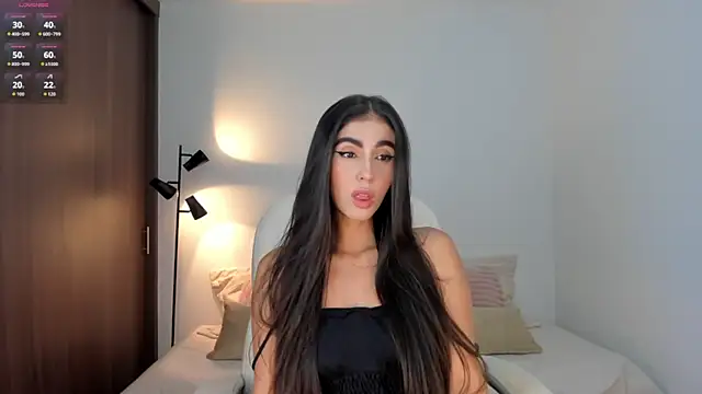 RebeccaBaxter online show from 10-29-25, 02:10