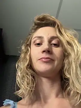 Snapshot of Feral_berry_8133 chatting on 09-29-25, 07:52 Feral berry 8133 online show from 09-29-25, 07:52