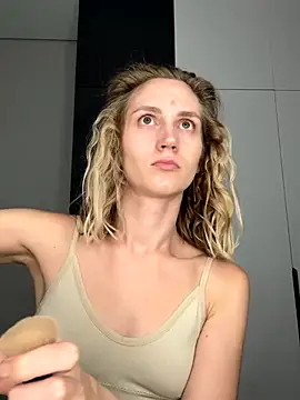 Snapshot of Feral_berry_8133 chatting on 09-09-25, 08:18 Feral berry 8133 online show from 09-09-25, 08:18