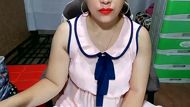 Snapshot of M_e_c_e_l chatting on 04-30-26, 07:10 M e c e l online show from 04-30-26, 07:10
