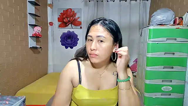 Snapshot of M_e_c_e_l chatting on 04-21-26, 08:59 M e c e l online show from 04-21-26, 08:59