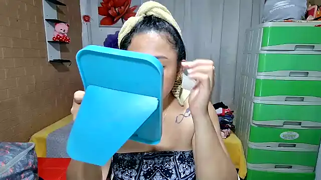 M e c e l online show from 03-30-26, 06:42