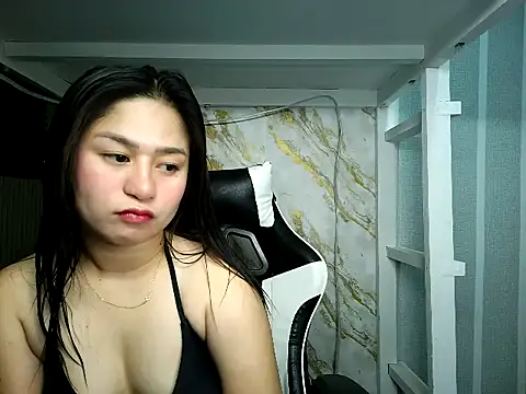 Snapshot of Mia_2022 chatting on 09-25-25, 06:08 Mia 2022 online show from 09-25-25, 06:08