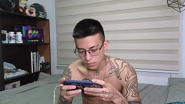 SIXXTOLOVE18 online show from 11-05-25, 06:38