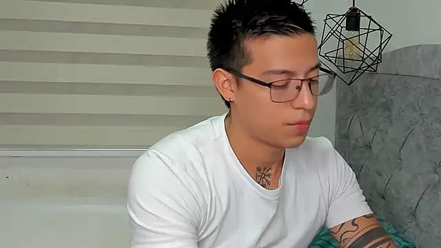 SIXXTOLOVE18 online show from 02-11-26, 03:01