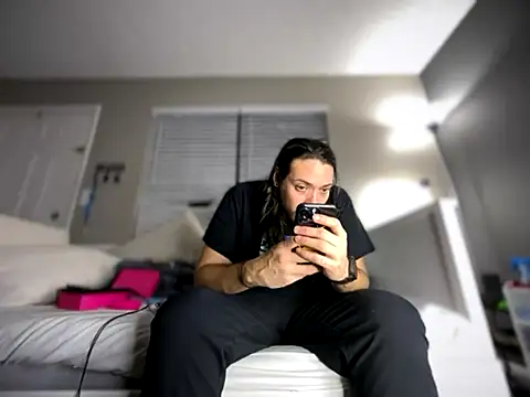 Snapshot of lucasgalacticman chatting on 11-21-25, 05:50 lucasgalacticman online show from 11-21-25, 05:50