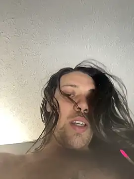 Snapshot of lucasgalacticman chatting on 11-03-25, 02:28 lucasgalacticman online show from 11-03-25, 02:28