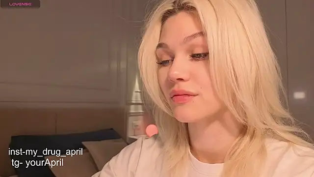 MyApril online show from 11-26-25, 03:23