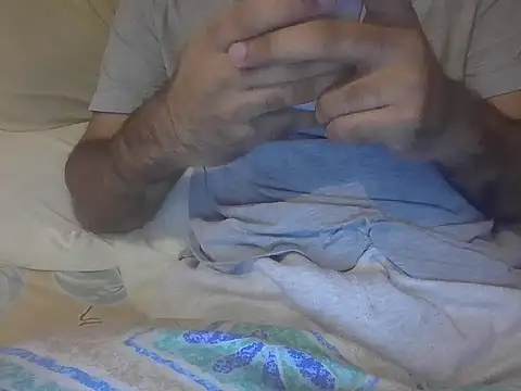 Snapshot of prolusty chatting on 02-16-26, 11:42 prolusty online show from 02-16-26, 11:42