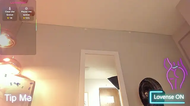 bonie lov online show from 02-20-26, 10:33