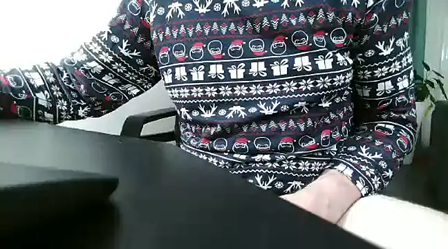 Snapshot of Horney_boy86 chatting on 12-30-24, 12:00 Horney boy86 online show from 12-30-24, 12:00