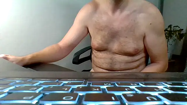 Snapshot of Horney_boy86 chatting on 09-13-25, 10:21 Horney boy86 online show from 09-13-25, 10:21