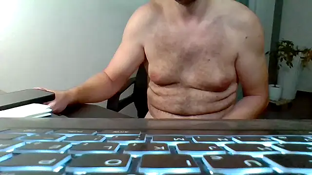 Snapshot of Horney_boy86 chatting on 09-21-25, 10:15 Horney boy86 online show from 09-21-25, 10:15