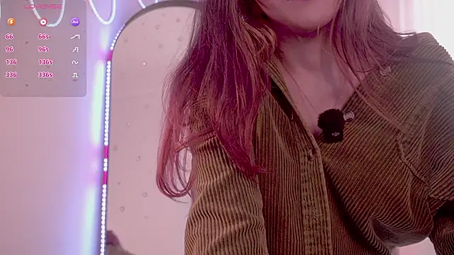 Snapshot of HannaMoom chatting on 02-11-26, 10:09 HannaMoom online show from 02-11-26, 10:09