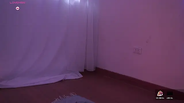 HannaMoom online show from 10-21-25, 09:14