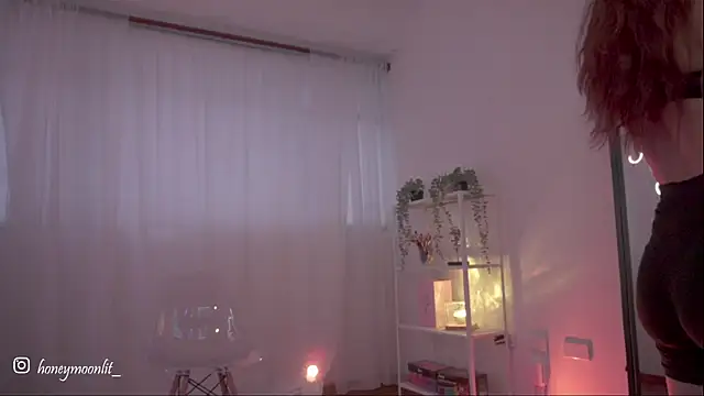 HannaMoom online show from 10-01-25, 10:46