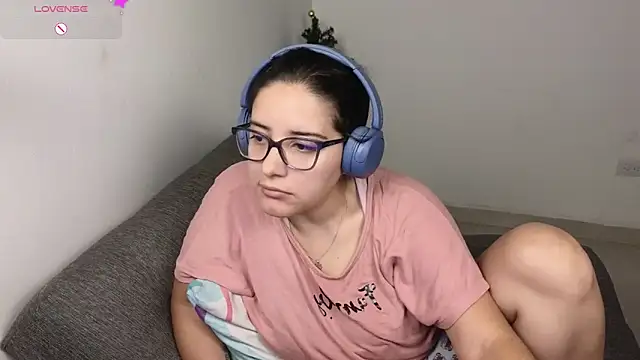 blue  moon  online show from 12-23-25, 02:22