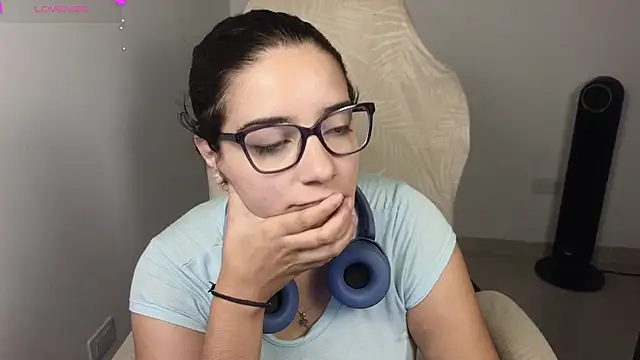 blue  moon  online show from 11-15-25, 01:31