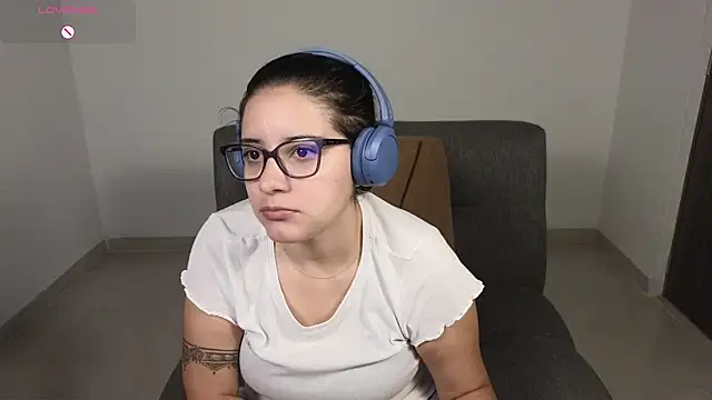 blue  moon  online show from 10-10-25, 01:17