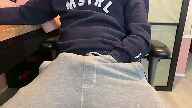 jimmi xxl online show from 03-25-26, 08:46