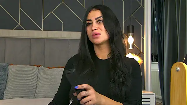 EmyLaveau online show from 03-18-26, 05:54