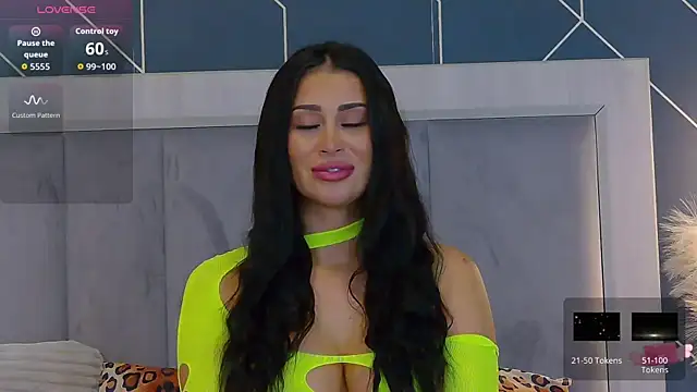 EmyLaveau online show from 09-23-25, 05:25