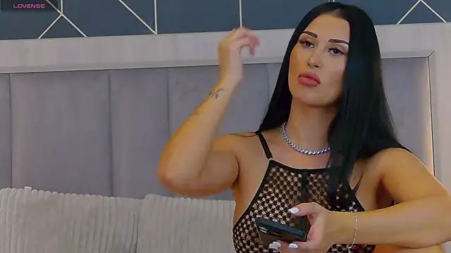 EmyLaveau online show from 11-03-25, 06:29