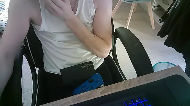 AlexEtSonSexe36 online show from 02-02-25, 02:24