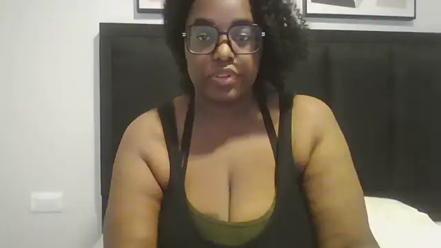 Snapshot of MissCC99 chatting on 04-15-26, 03:49 MissCC99 online show from 04-15-26, 03:49