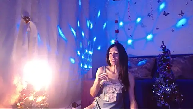 ElysaSun online show from 12-13-25, 08:04