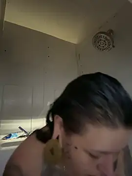 Snapshot of evacheers chatting on 10-23-25, 06:39 evacheers online show from 10-23-25, 06:39