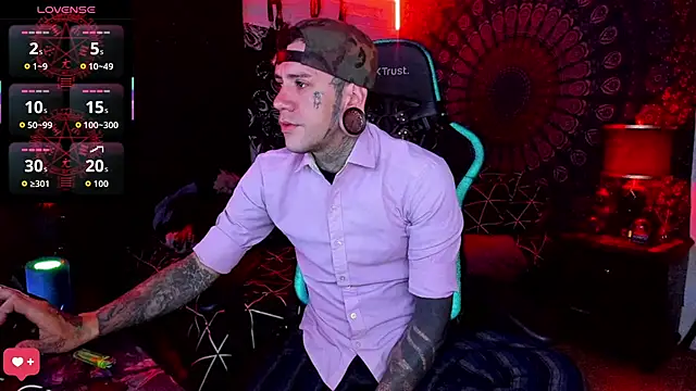 josh  ackerman online show from 09-26-25, 03:08