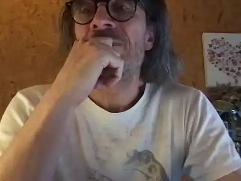 Snapshot of GioApri chatting on 06-20-26, 06:57 GioApri online show from 06-20-26, 06:57