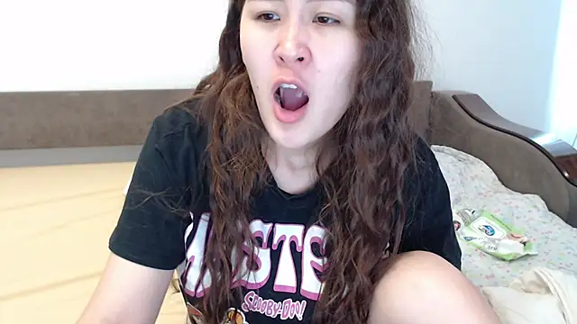 Riz girl online show from 09-21-25, 10:20