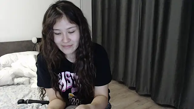 Riz girl online show from 09-14-25, 02:17