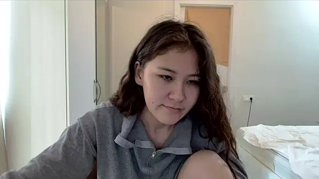 Riz girl online show from 02-13-26, 10:26