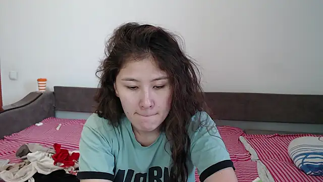 Riz girl online show from 09-19-25, 11:47