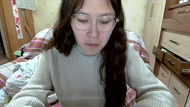 Riz girl online show from 04-18-26, 03:03