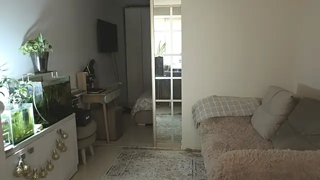 remirann  online show from 03-27-26, 09:54