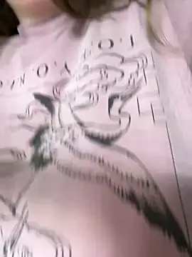 Snapshot of remirann_ chatting on 01-25-25, 09:14 remirann online show from 01-25-25, 09:14