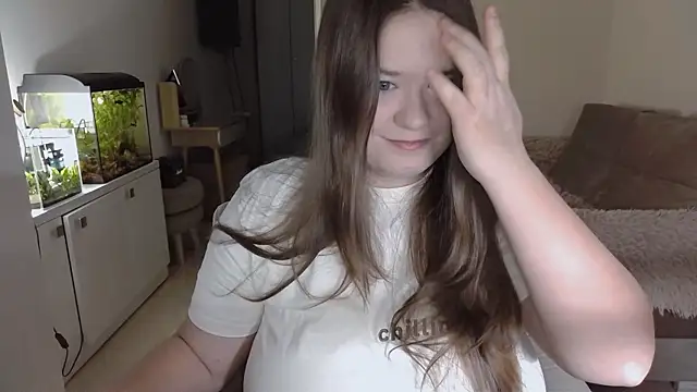 Snapshot of remirann_ chatting on 02-18-25, 04:14 remirann online show from 02-18-25, 04:14