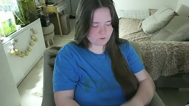 remirann  online show from 03-20-26, 07:59