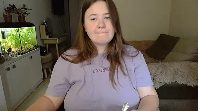 Snapshot of remirann_ chatting on 12-10-24, 12:27 remirann online show from 12-10-24, 12:27