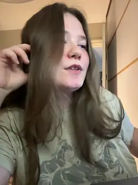 Snapshot of remirann_ chatting on 01-10-25, 11:22 remirann online show from 01-10-25, 11:22