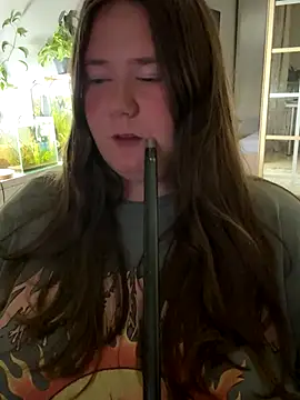 Snapshot of remirann_ chatting on 09-22-25, 05:08 remirann online show from 09-22-25, 05:08