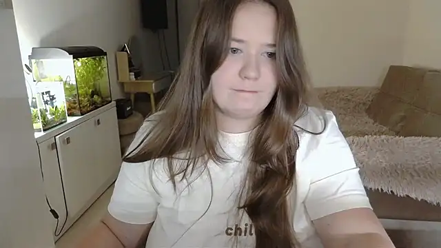 Snapshot of remirann_ chatting on 02-25-25, 05:40 remirann online show from 02-25-25, 05:40