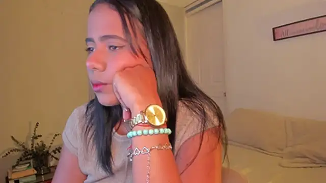 rosaaliiaa1 online show from 11-06-25, 09:08