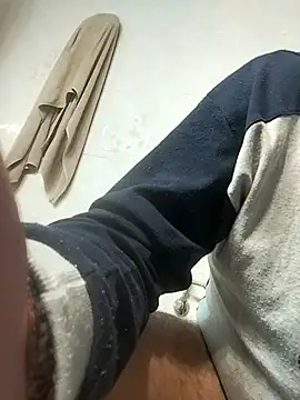 juandi21cm online show from 11-22-25, 07:29